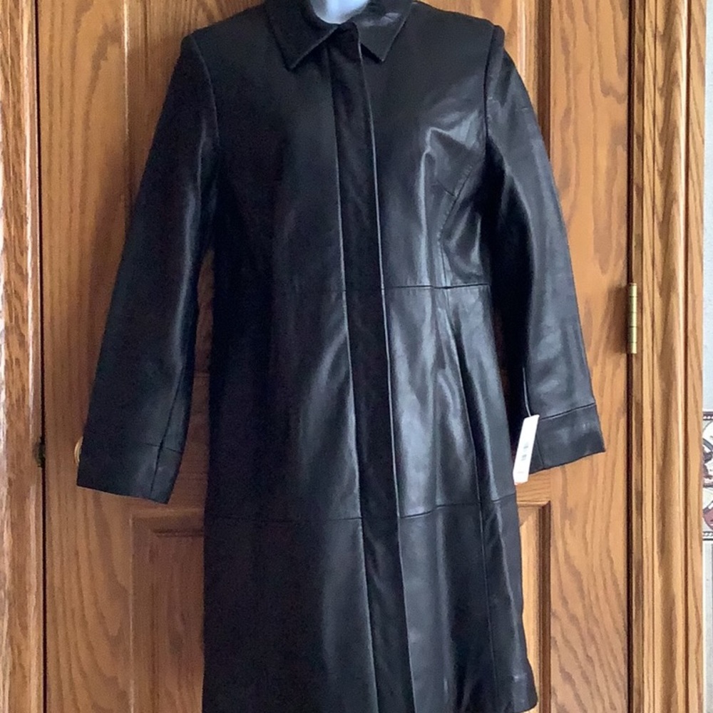 111 State Genuine Leather black coat. NWT smoke free home